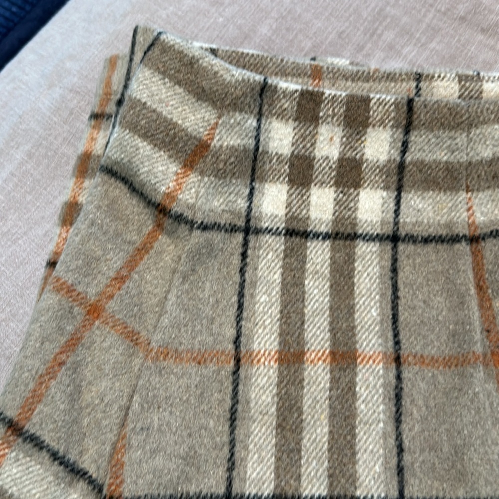 Plaid skirt - Picture 5 of 5